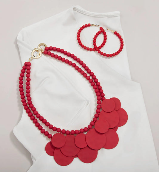 Fall Fashion: Elevate Your Look with Necklaces and Earrings Share