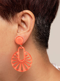 Fannie Cutout Drop Earring